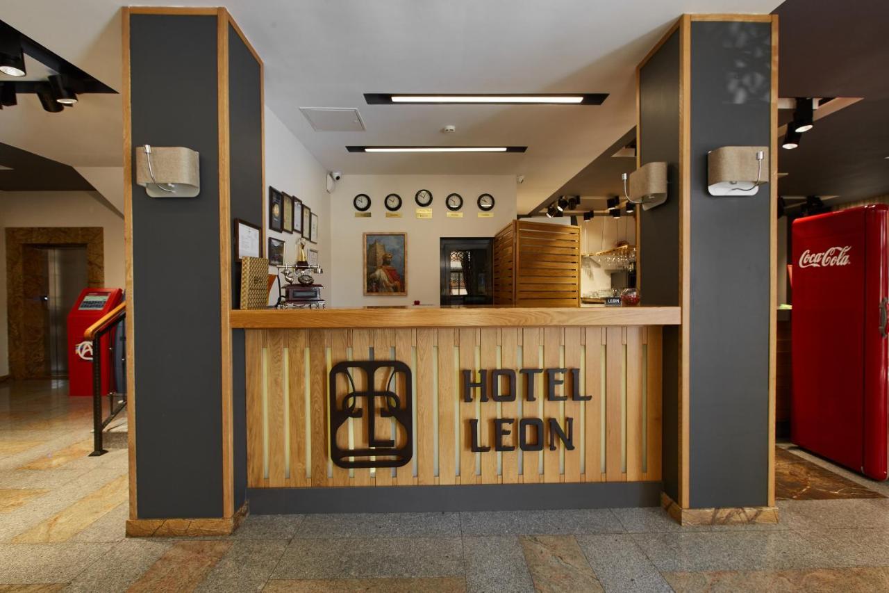 Leon Boutique Hotel Sukhumi Exterior foto